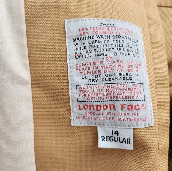 London Fog Vintage 1970's Yellow Pointed Collar Button Front Waist Tie Rain Coat - Picture 6 of 8